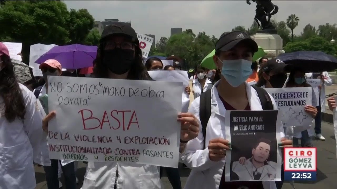 M&eacute;dicos pasantes protestaron en CDMX para exigir seguridad | Noticias con Ciro G&oacute;mez Leyva