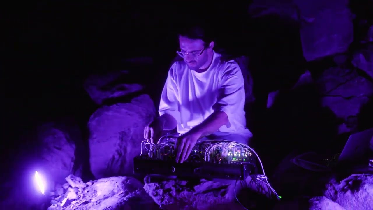 O D Y S S E E - Beam for Live Performance