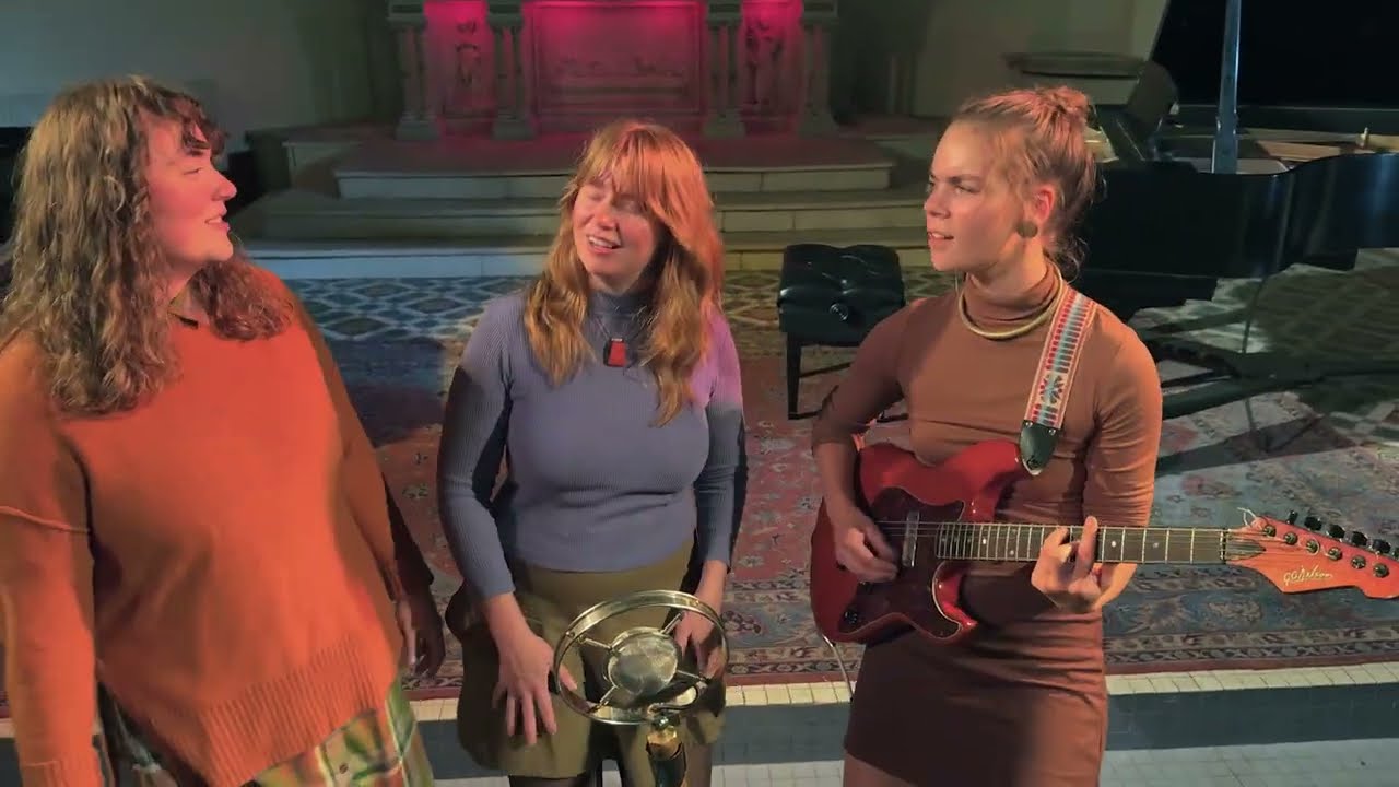 ‘Molehill’ Live Recorded Session by Cigarette Picnic 