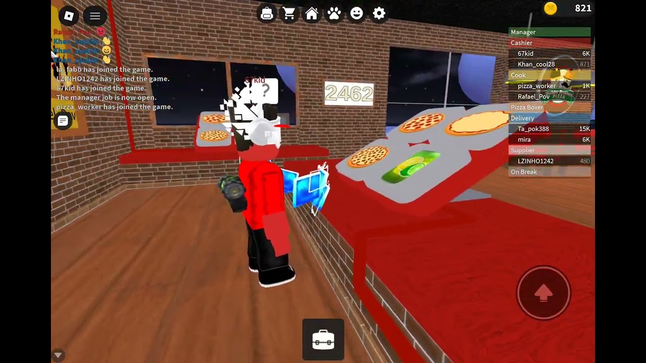 Working at a pizza place🍕😄