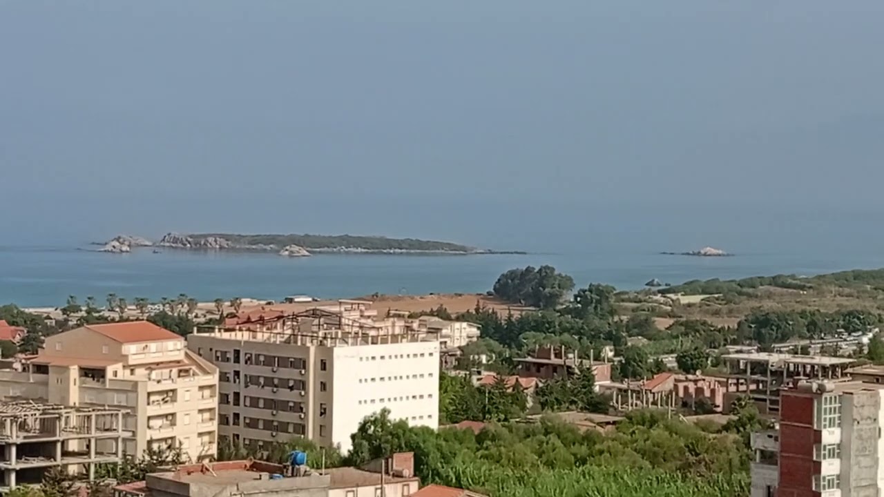 حي روشي نوار العوانة جيجل شقق F2 F3 للبيع          250 مليون و 350 مليون 0562036276