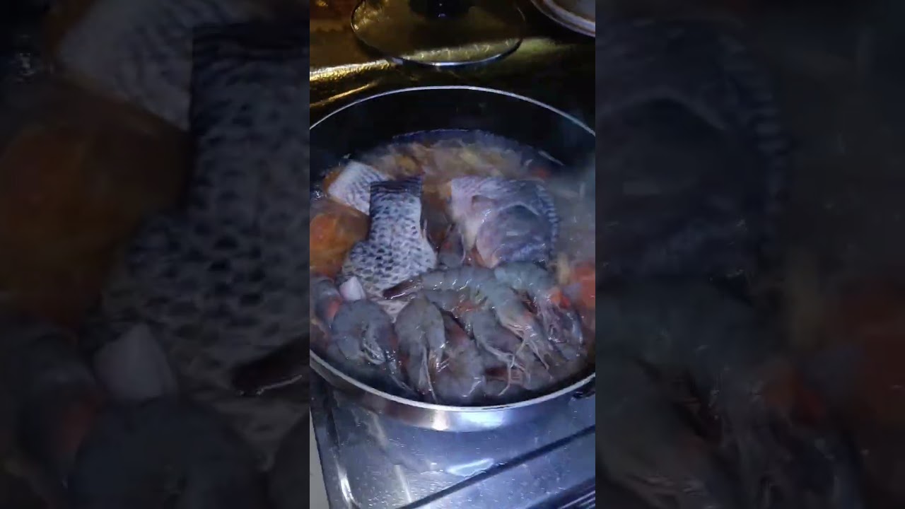 Sinigang na ..hipon at isda 