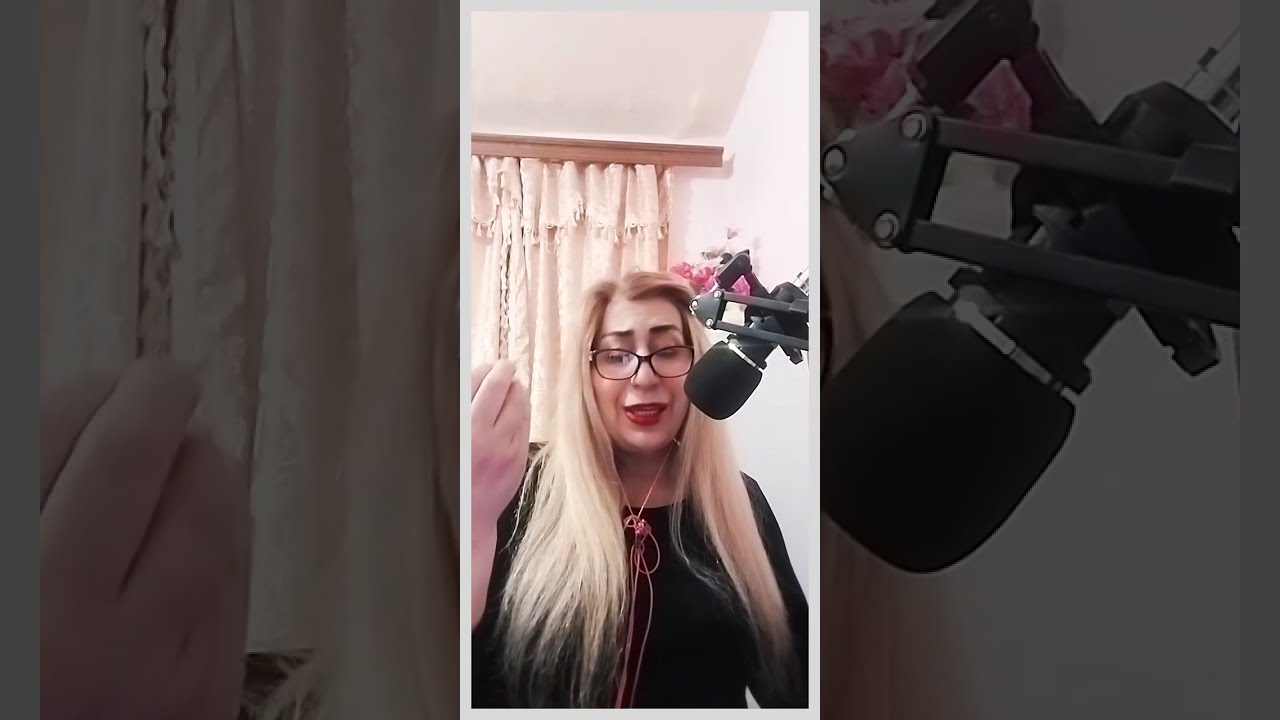 Bizimləsən verlişində səsi ilə məşhurlaşan Ulduzə xanım efirdə canlı ifalar etdi!