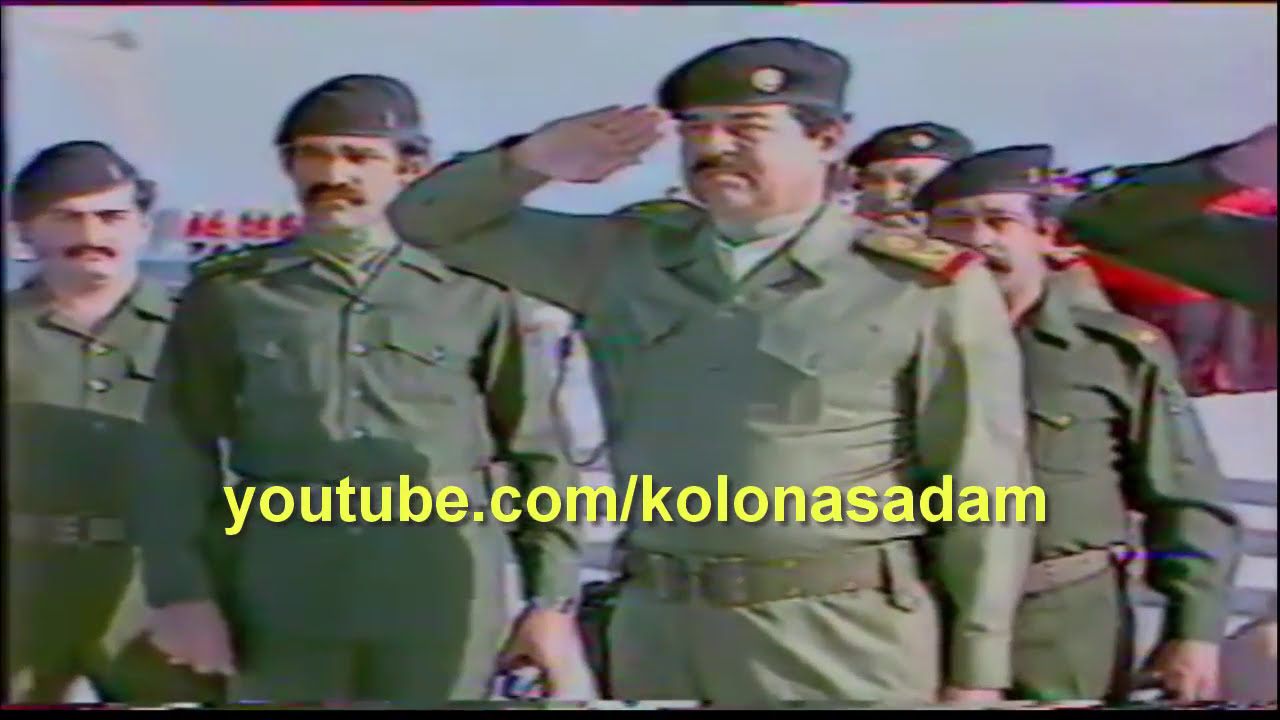 الرئيس صدام حسين يقوم بوضع اكليل من الزهور على نصب الشهيد@kolonasadam