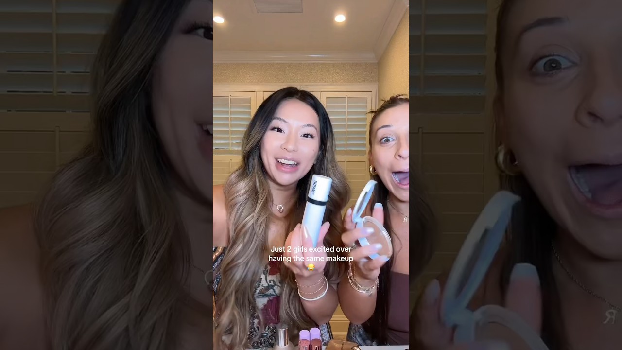 When you & your friend have the same makeup routine 😂