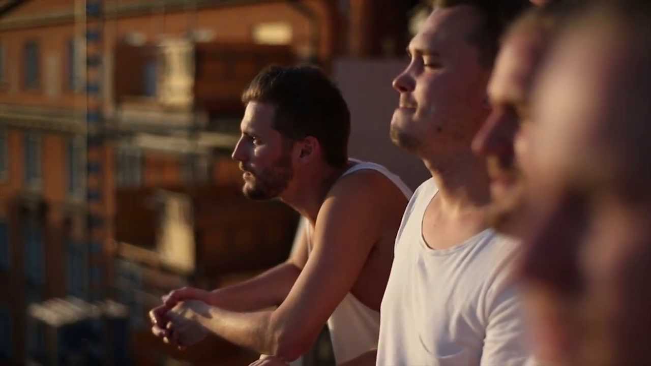 Kollektivet - Din Idiot