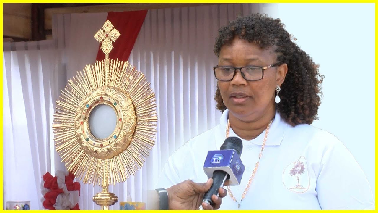 Tazama alichotendewa Mama huyu na YESU WA EKARISTI