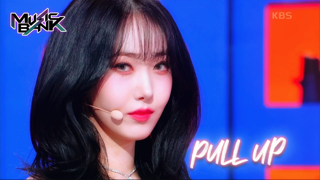 PULL UP - VIVIZ [Music Bank] | KBS WORLD TV 230203