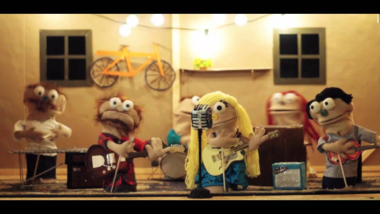 Puppet Music Video: Scarlet Tanager - 