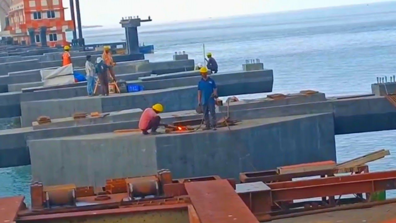 Pamban bridge Train opening full work fast. #pambanbridge #rameshwaram #railway