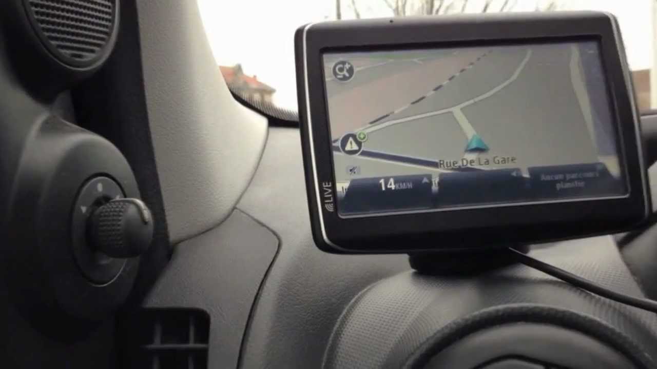 test support adhésif TomTom pour tableau de bord