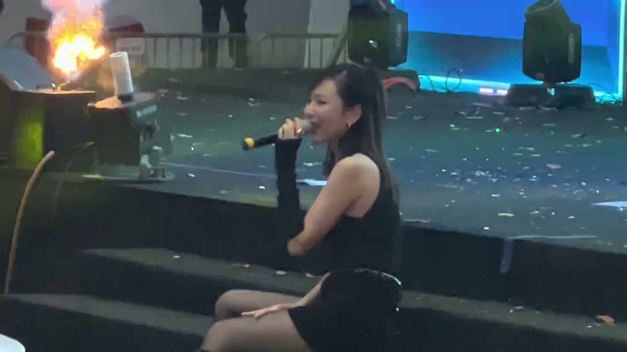Y.Ê.U - MIN quẩy live cực sung tại THPT Việt Đức @minofficialmin #min #live #fancam