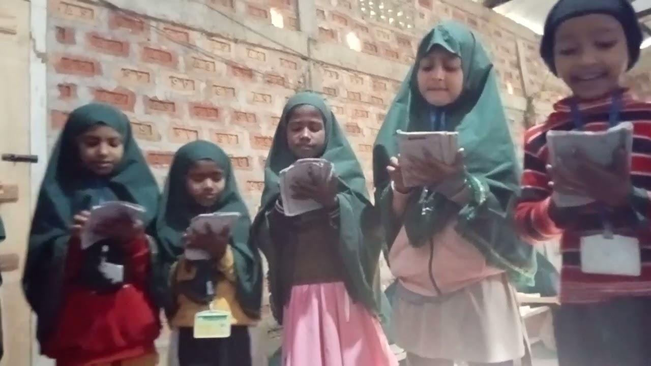 تختی نمبر چار کو ہجے اور رواں اور اجراء کرواتے ہوئے وڈیو دیکھیں اور آگے شیئر سبسکرائب کریں 
