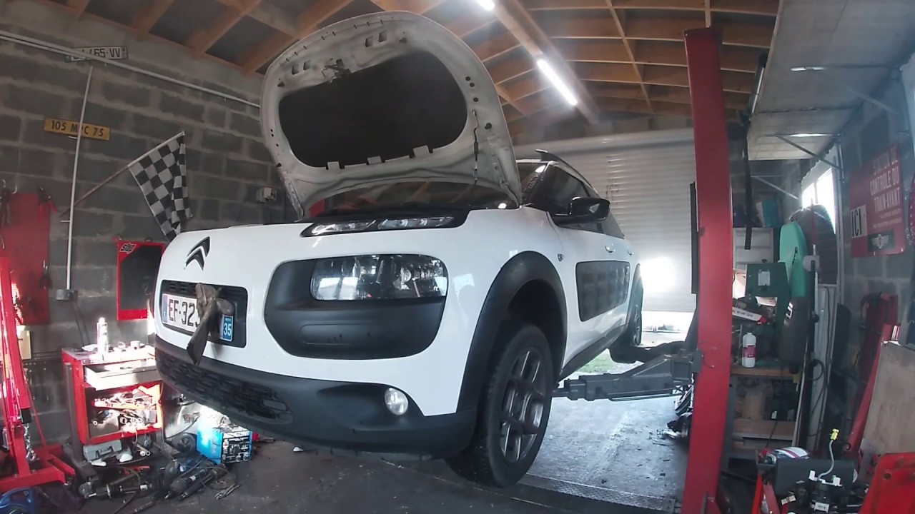 entretien révision vidange + filtres sur Citroën C4 cactus 1.6 HDI  + remise à zéro entretien