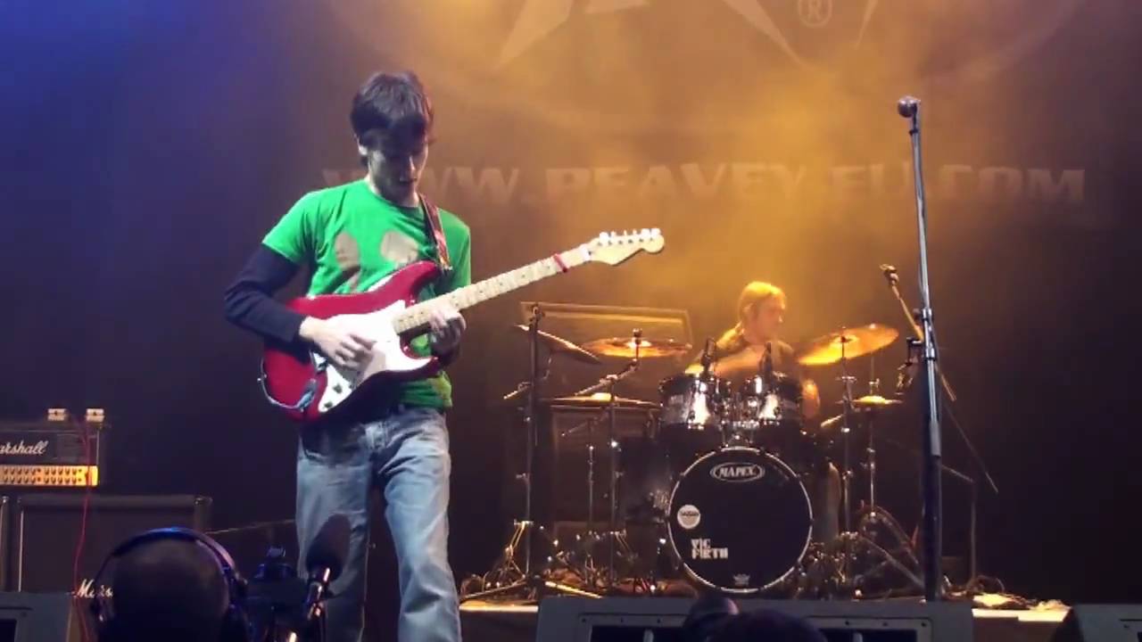 Daniele Gottardo - Cardiology (Guitar Idol 2009 Live - Final) HD