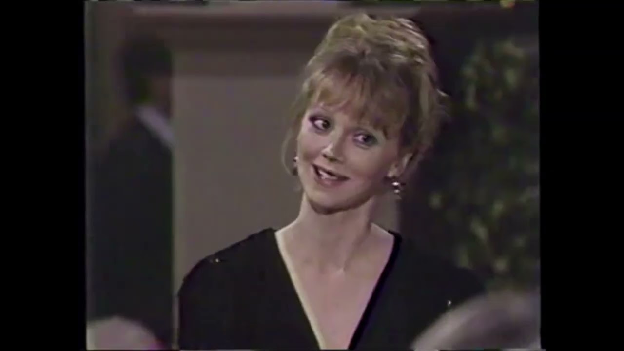 Shelley Long Praises Lucille Ball for Motherhood, Tears and Laughs