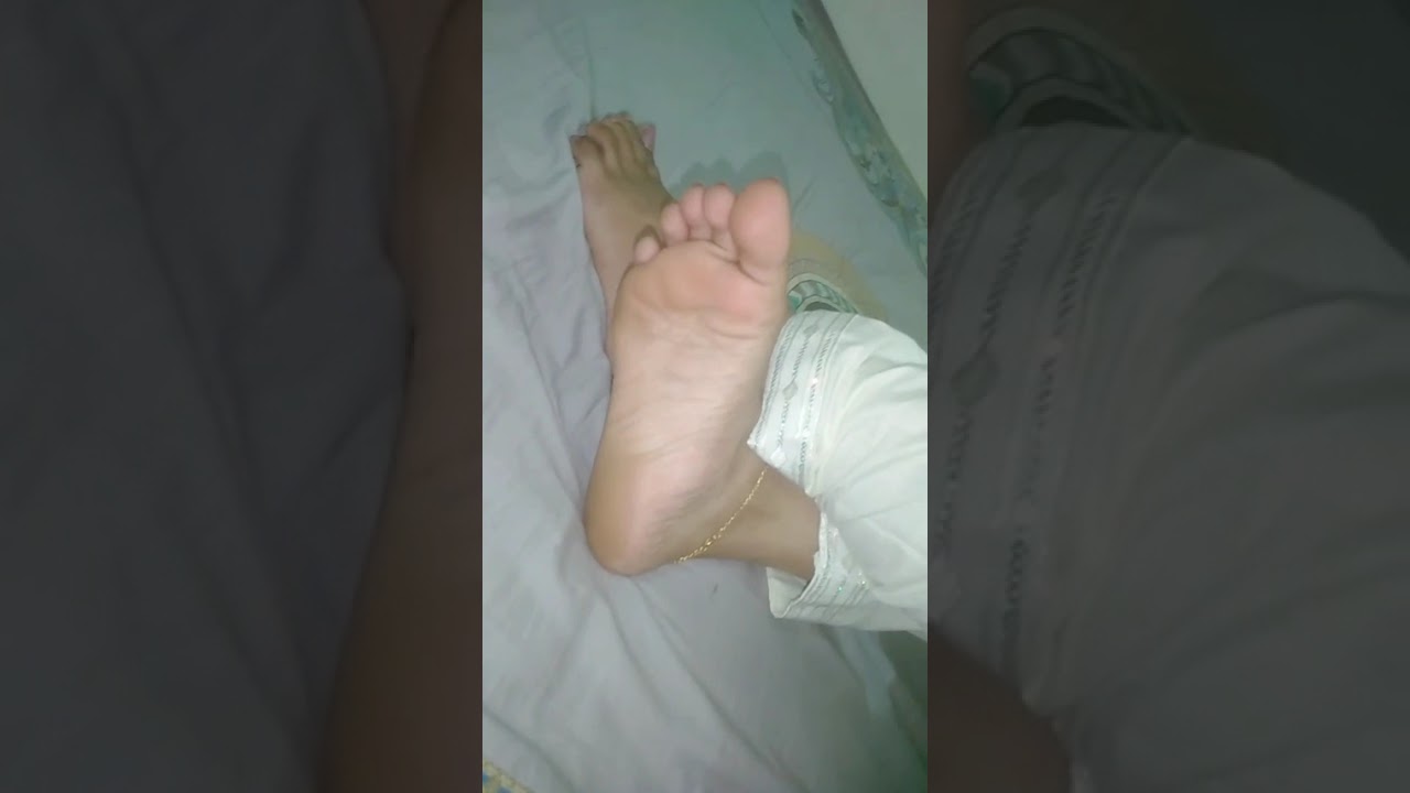 Anklet feet