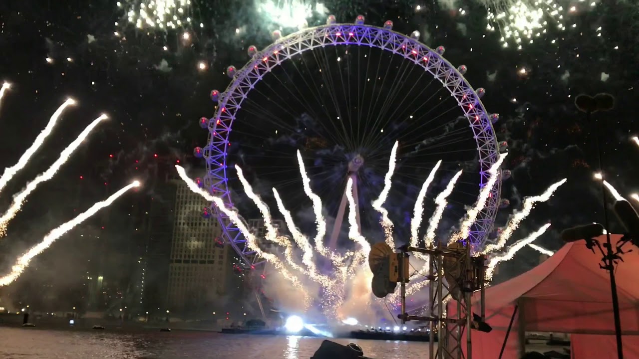 the fireworks at London eye on new year eve 2018