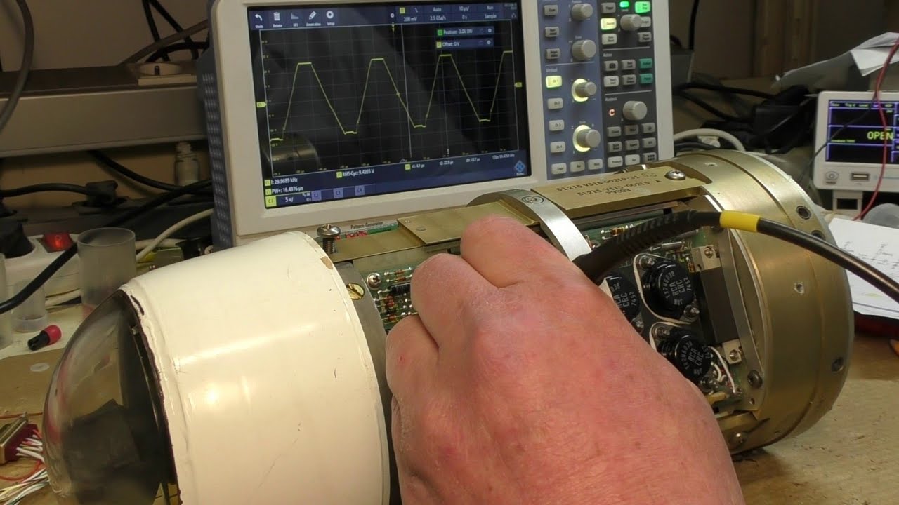 LDM #263: Maverick AGM-65C Missile Laser Seeker Part 3: Precession board and gyro spinning test