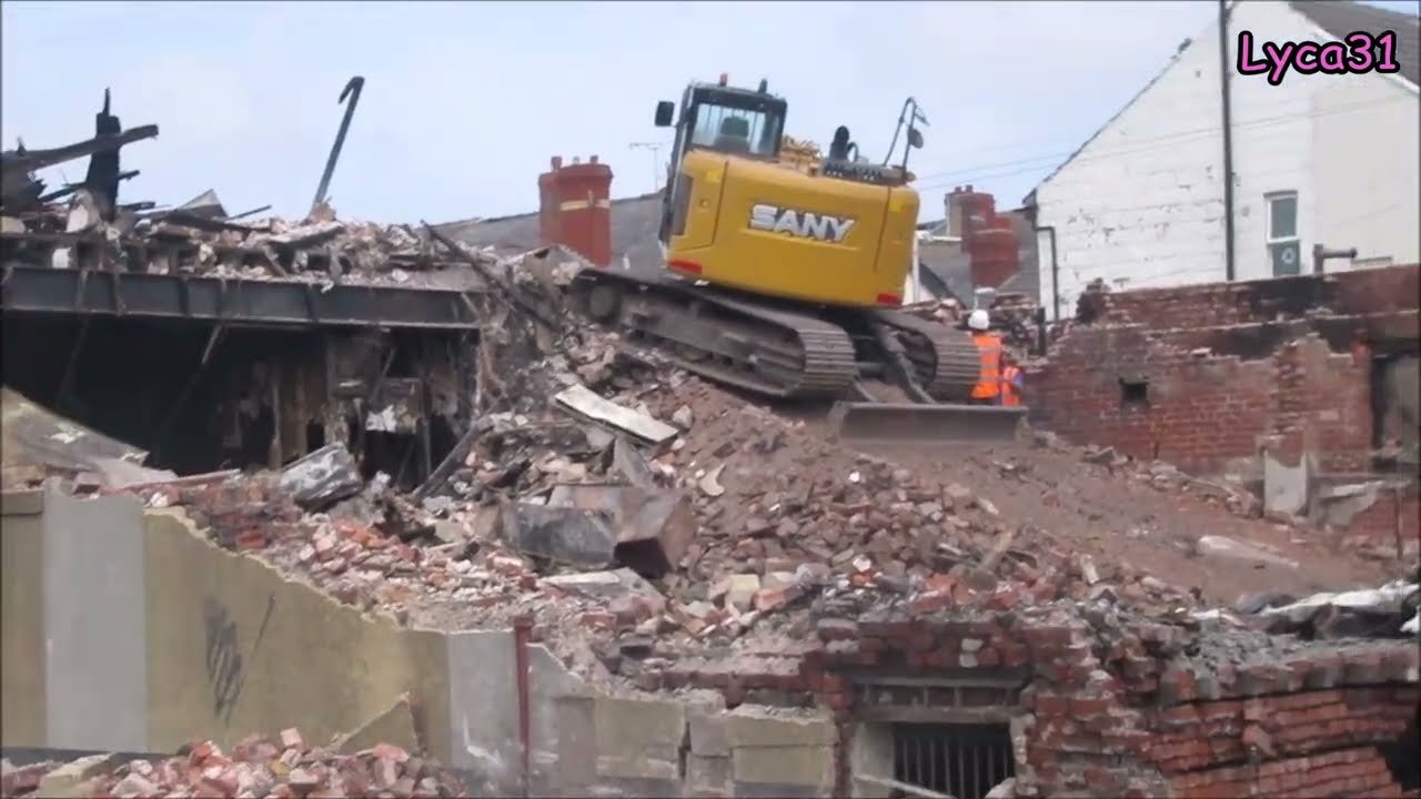Blackpool Central Club demolition part 10. It's nearly all gone