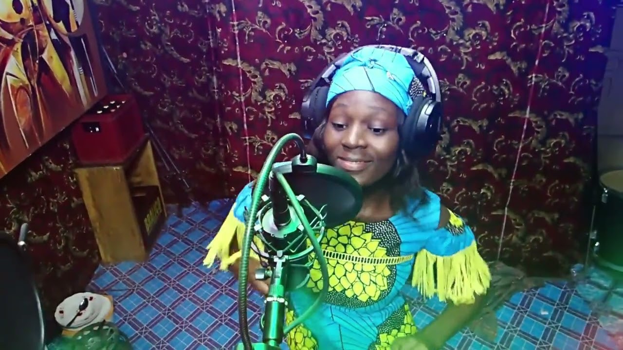 Chant du  groupe le siloé pour le mariage de papa nalsaint loungoungou et de milandou mpemba