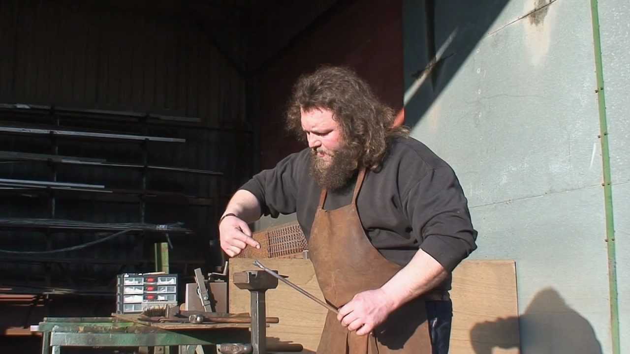 Forging Arrow Heads - Rolling the Socket -