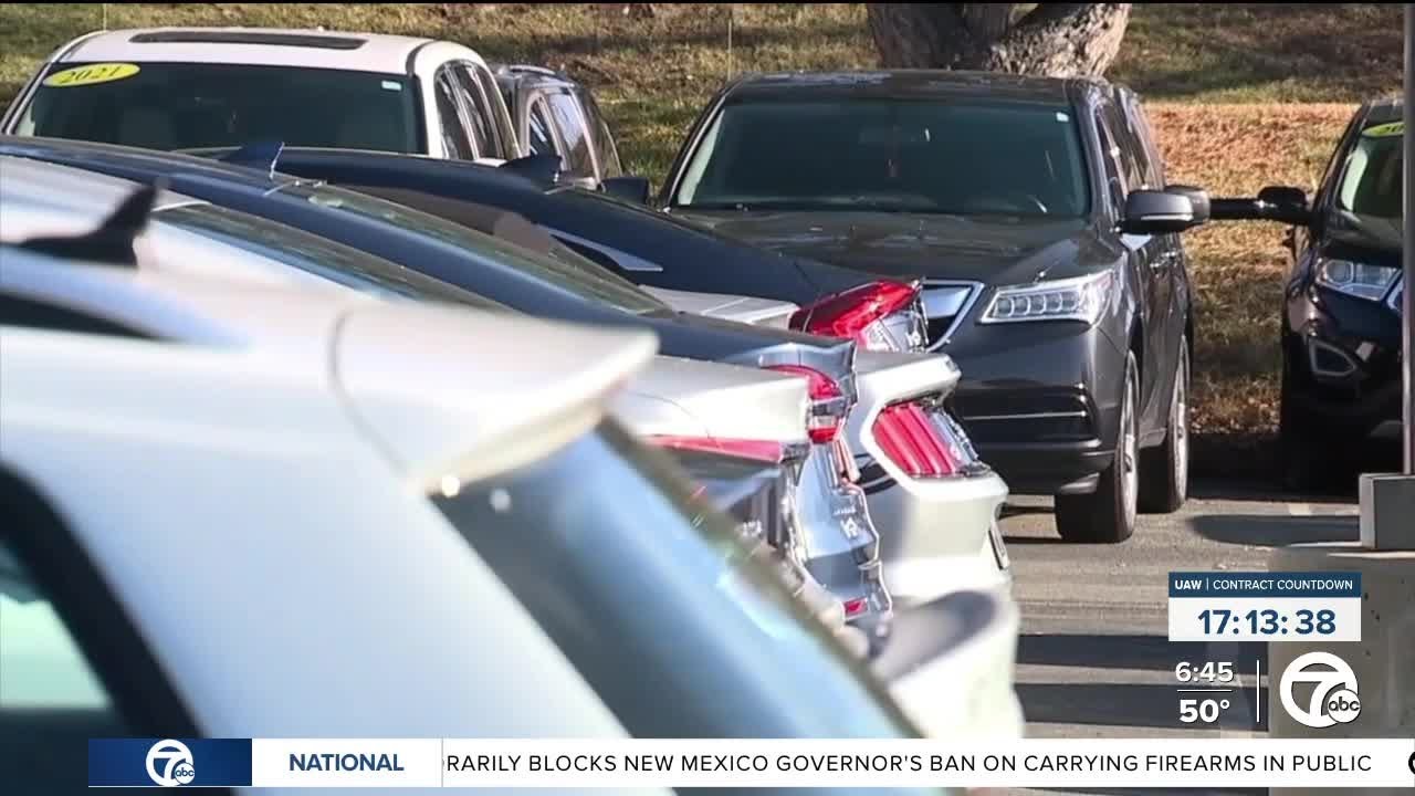 How could a potential UAW strike impact the car-buying process?