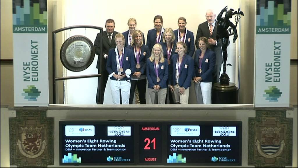 Vrouwen Acht vieren bronzen medaille met gongslag