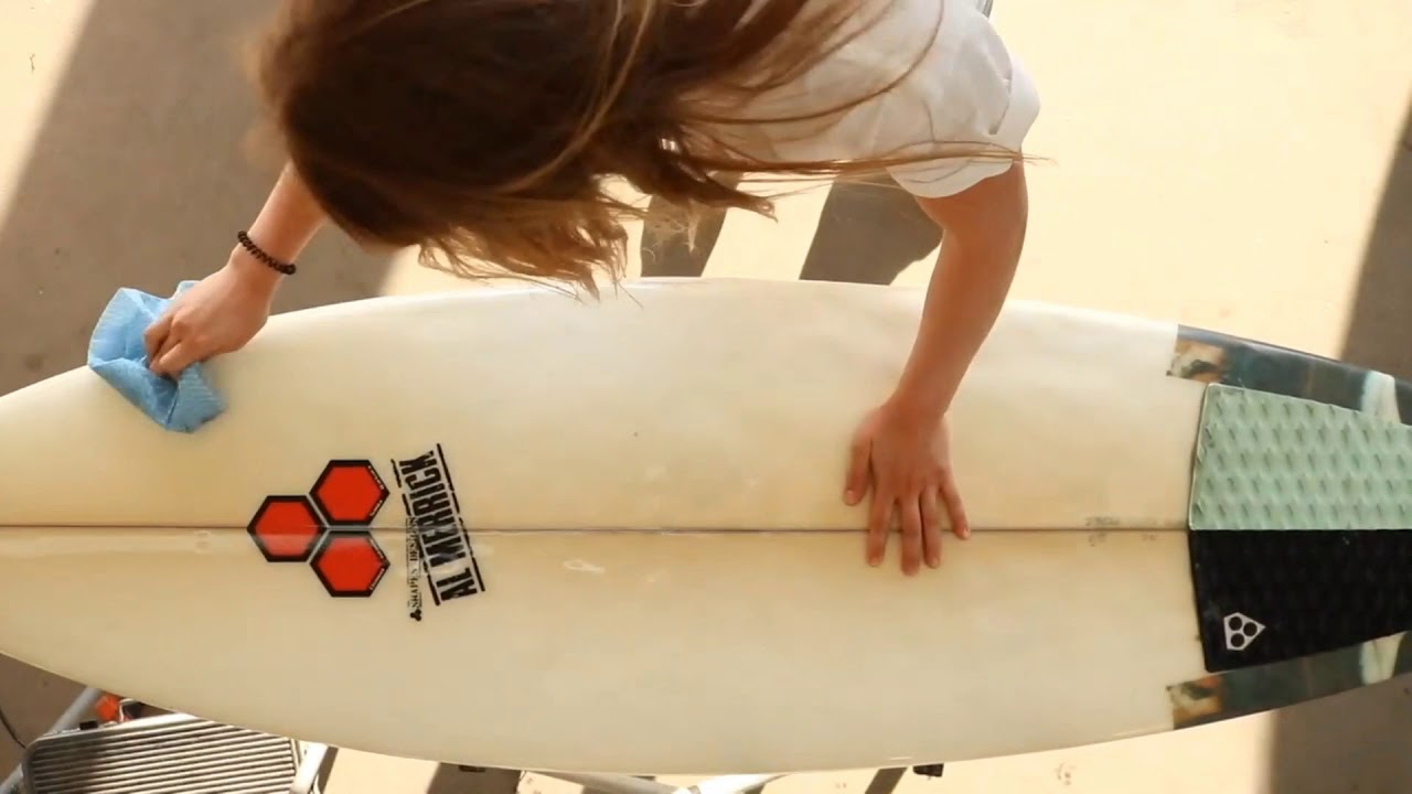 How to do dewax your board