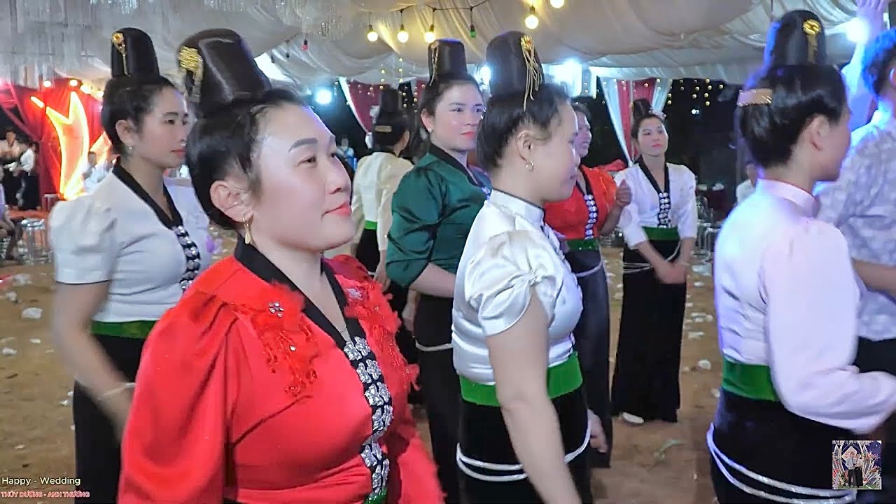 Nhạc DJ cực mạnh mết cỡ ếm Pả tại LVQ THUÝ DƯƠNG - ANH THƯƠNG phiêng nỏng  xã Mường lầm - Sơn La 