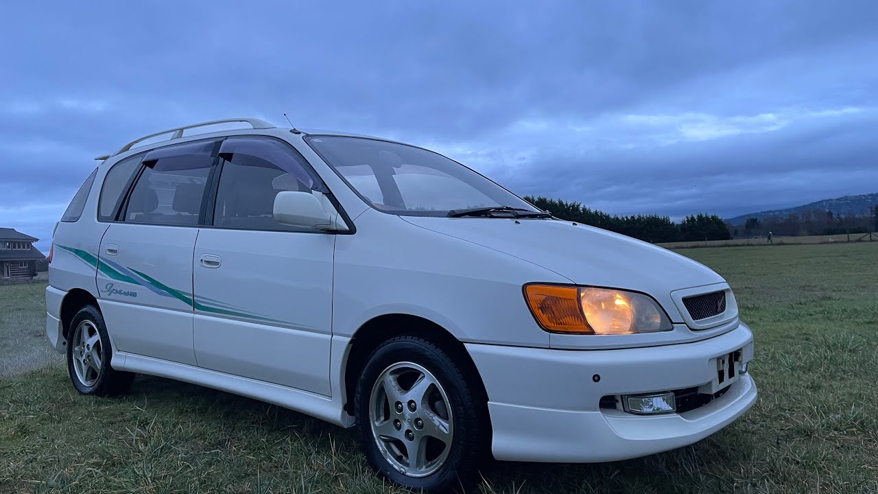 1998 Toyota Ipsum Aero Touring 4WD 2.0 3SFE 7 seats RHD JDM SMX15