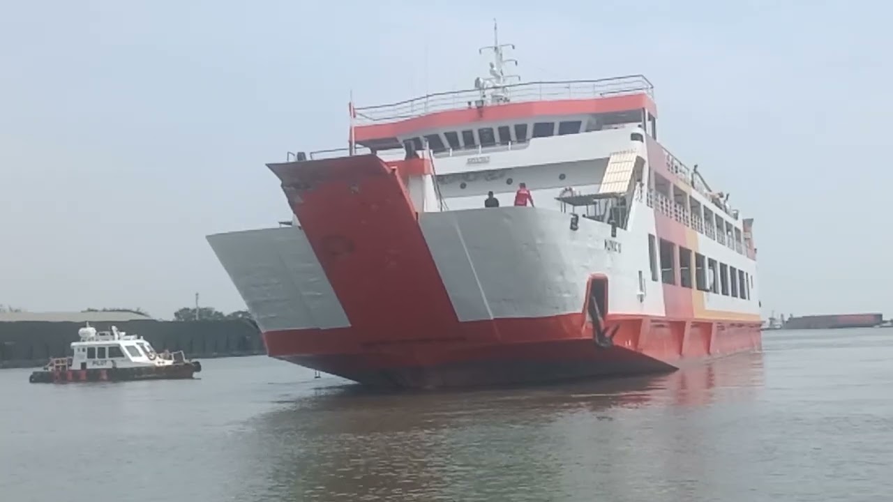 PT.dkb Cirebon kmp.munic Xl keluar docking