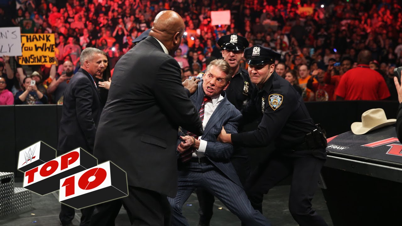 10 лучших моментов Raw: WWE Top 10 — 28 декабря 2015 г.