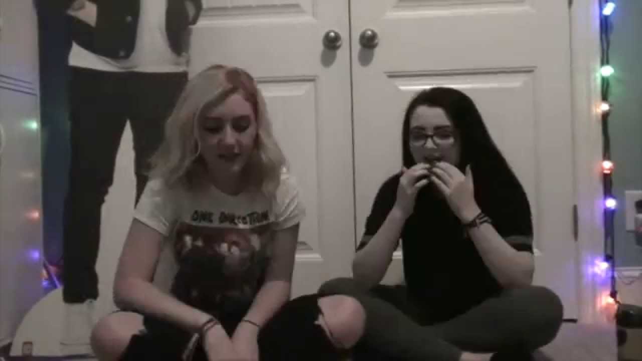 REACTING TO MADE IN THE A.M. BY ONE DIRECTION!!!!!
