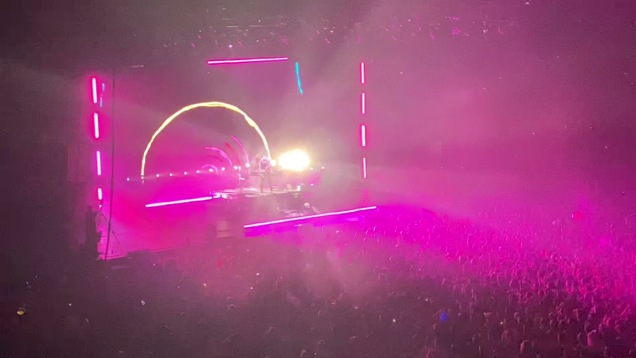 San Holo: bb u ok? Tour - San Francisco, Ca at Bill Graham Civic Auditorium