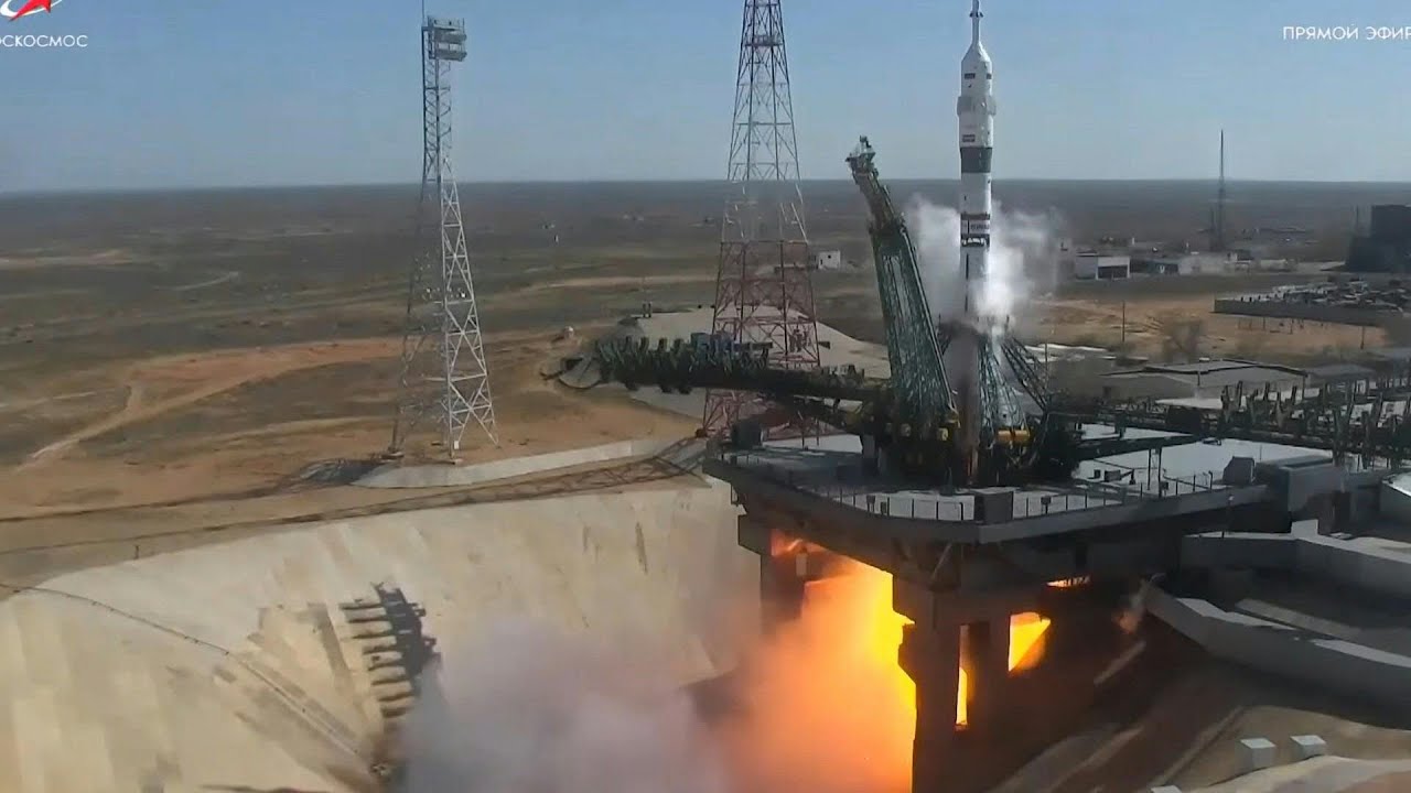Soyuz MS-27 spacecraft launches to ISS with two Russians and one American | AFP