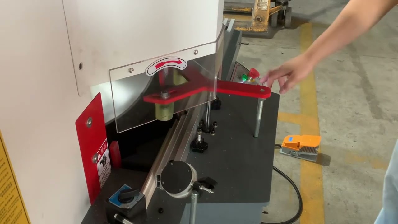 TS-J06S picture frame double cutting machine,how to cut ps picture frames?photo frame making machine