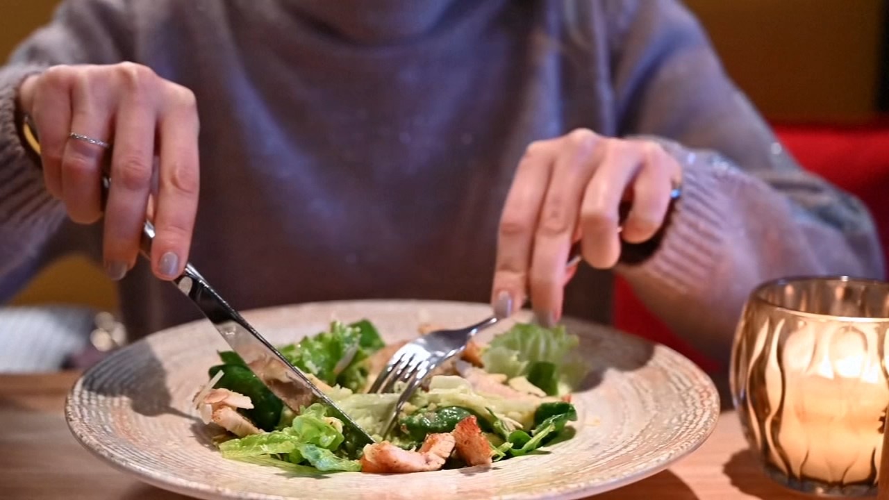 Вспышка циклоспороза: каких продуктов стоит избегать, пока желудочный паразит продолжает распрост...