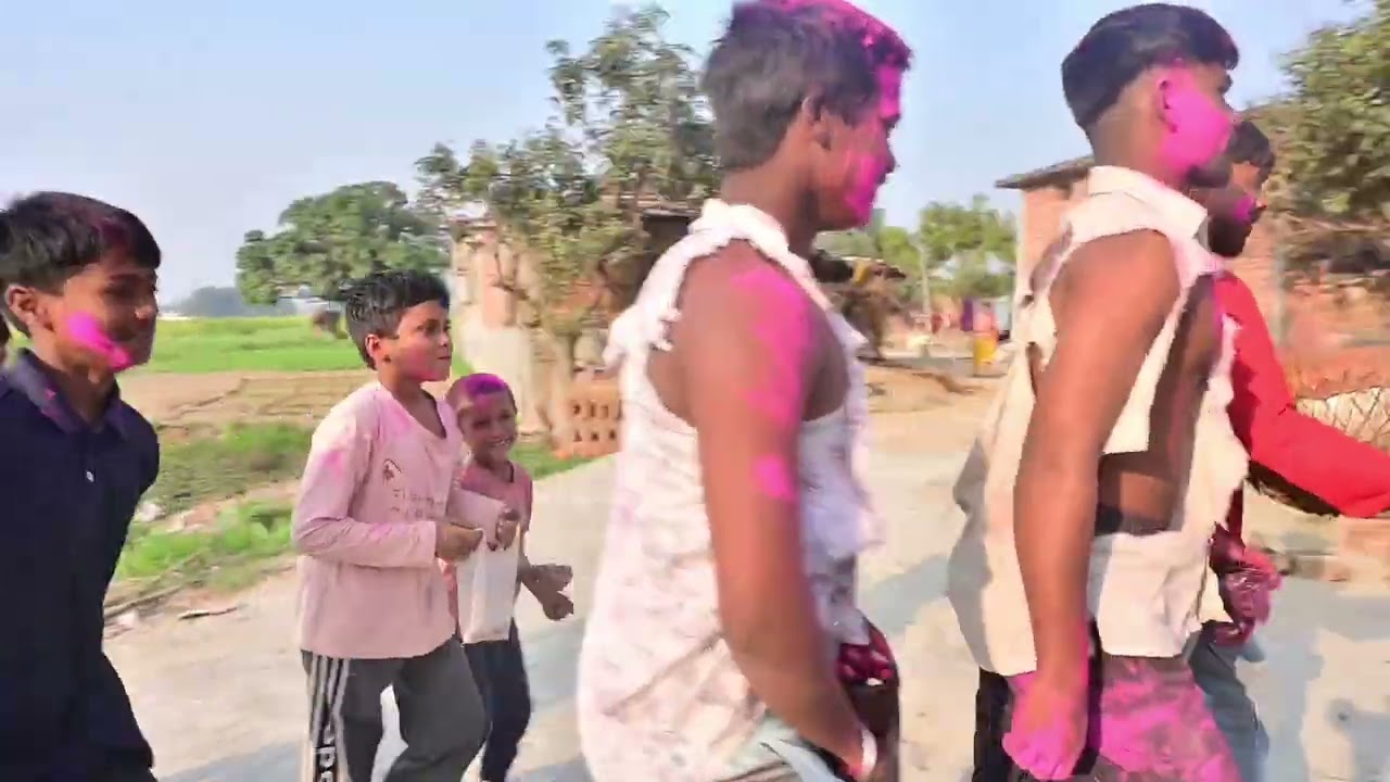 भाकालू के होली का वीडियो 🤣😂
