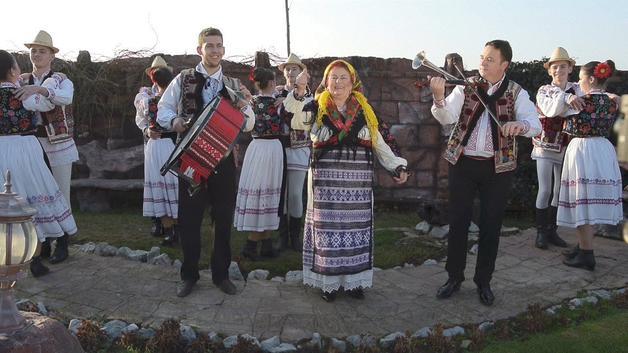 Florica Duma si grupul vocal Lica Samadau - Pune Ana cheia-n cui