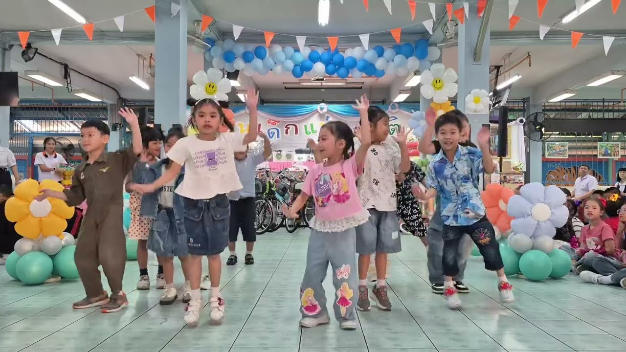 การแสดงของน้องอนุบาล 3/1 เนื่องในวันเด็กแห่งชาติ ปี 2569 โรงเรียนศูนย์รวมน้ำใจ