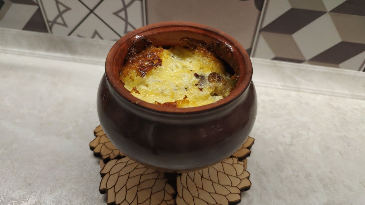 Картошка с курицей и грибами в горшочках. Как всегда просто и вкусно!