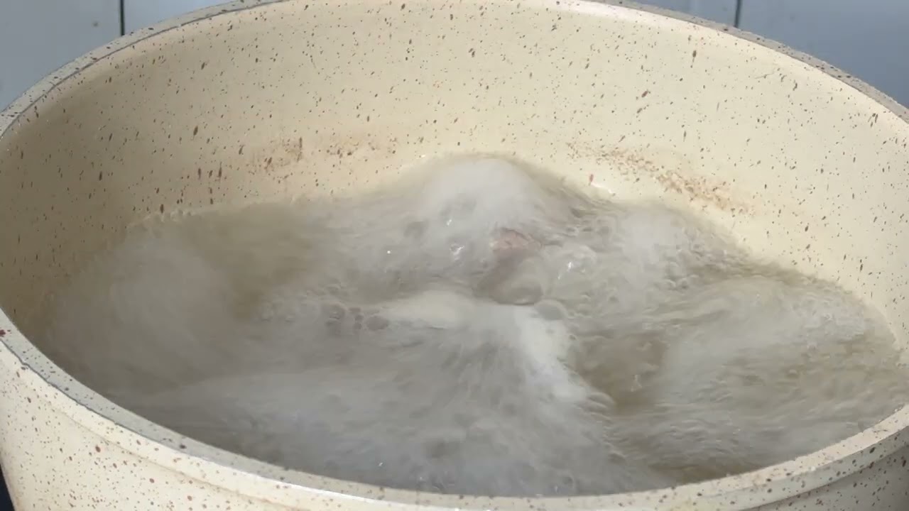 Spicy cabbage and pork ribs stew