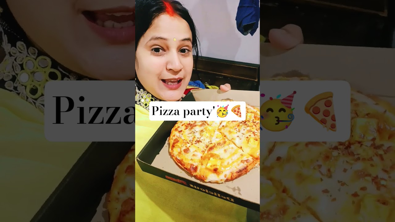 makar sakranti ke din hubbyi ke taraf se pizza party 🍕🍕