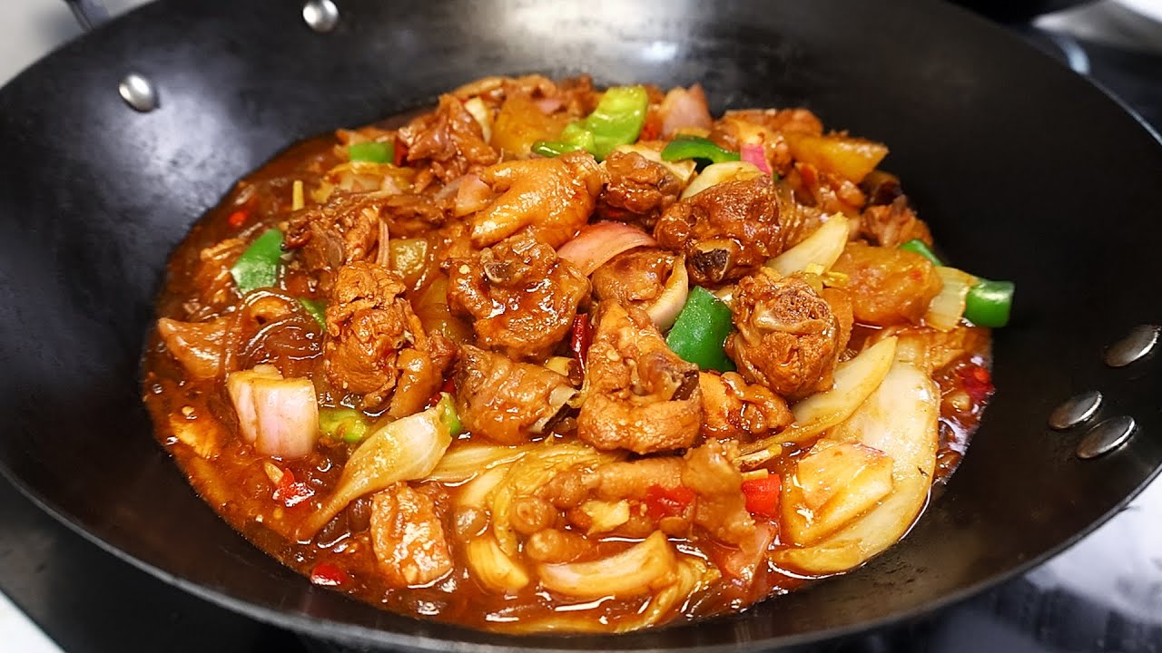 无法抵抗这吸满汤汁的鸡肉和粉条！【地锅鸡】