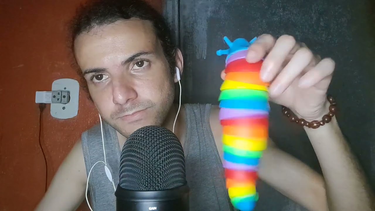 ASMR: sons de boca, lesminha Sensorial tappings e cafuné 😴