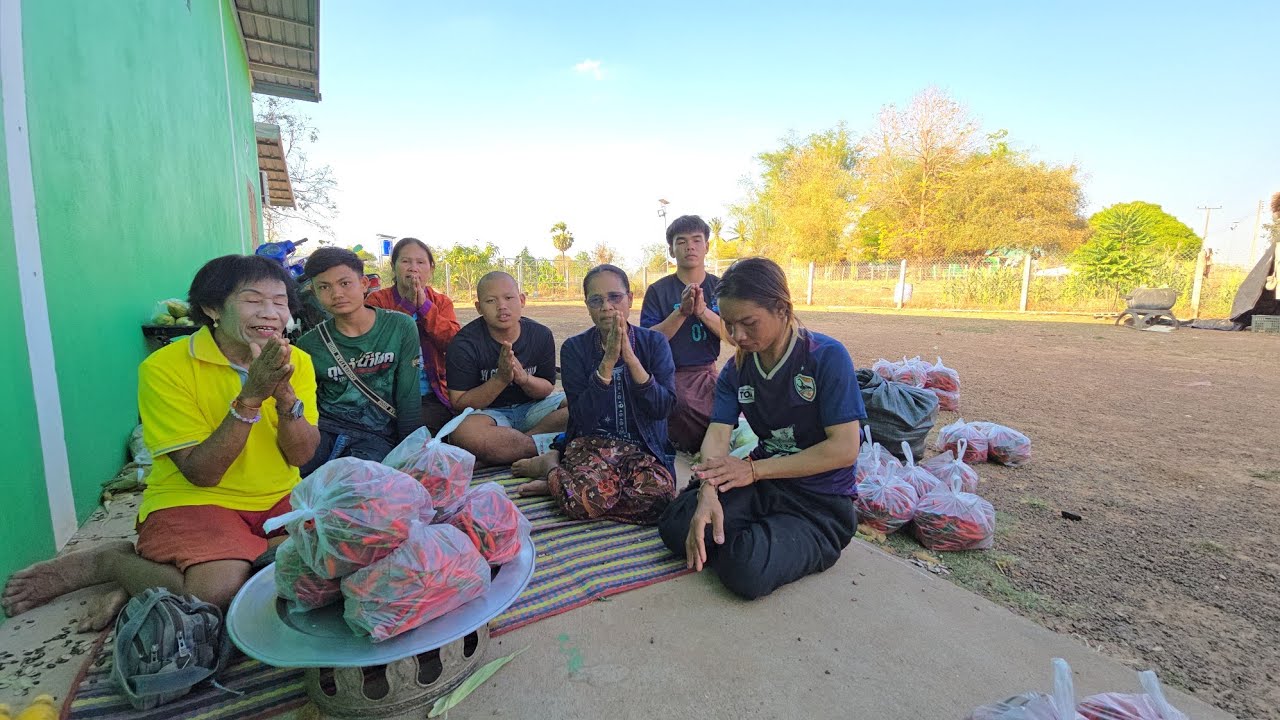 ขอบพระคุณผู้ใหญ่ใจดีทุกท่าน ที่ช่วยเหมาพริกแม่สาวเอื้อย 🙏🙏