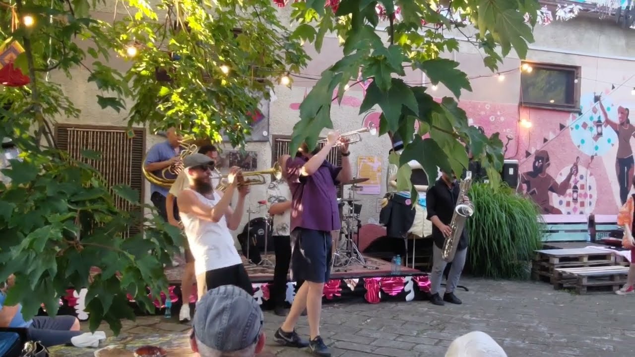 Fanfara Awantura  - Ci to potrafią dmuchać! Koncert Latarnia na Wenei Bałkańskie Rytmy Gniezno