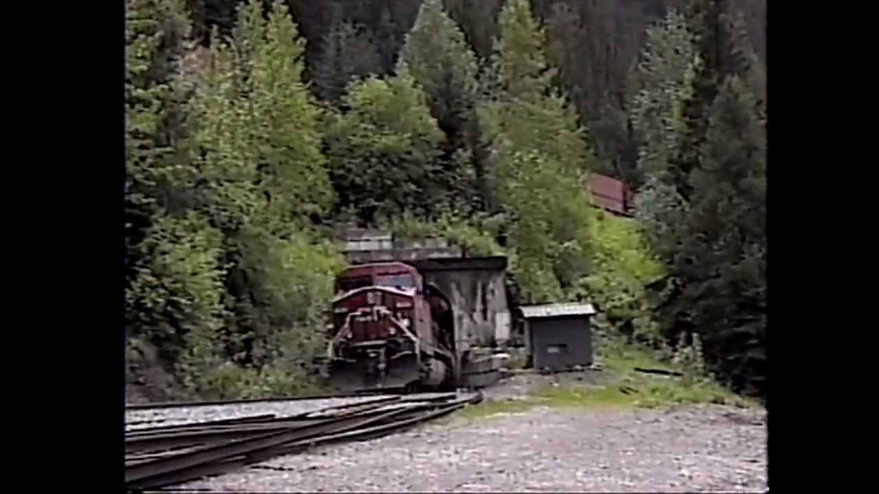 CP Rail Freight Crosses over itself on Spiral Tunnel