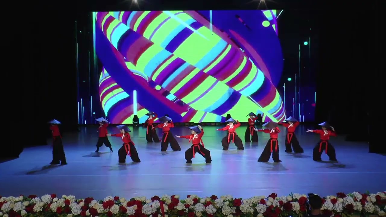 9  “LAURA ABAT” Балбөбек   «Танец Самураи»